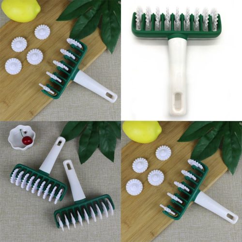 Görgős műanyag tészta és derelyevágó