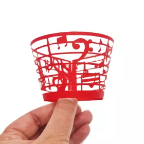 Csipke hatású muffin papír – Hangjegyek – Piros