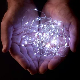 30 darabos LED-es fényfüzér – Hidegfehér