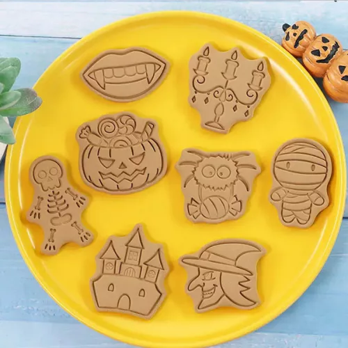 8 darabos műanyag süteménykiszúró és nyomda – Halloween