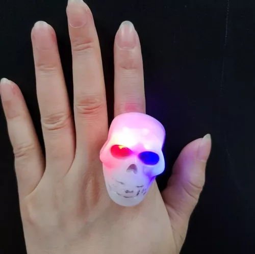Halloween-i LED-es gyűrű - Koponya