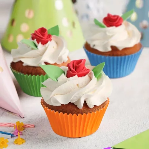 450 darabos muffin papír – Vegyes színekben – 6 cm