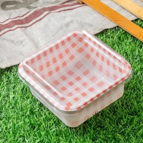 3 darabos műanyag, négyzet alakú süteményes doboz tetővel – Piros