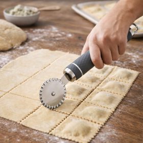 Derelyevágó, tésztavágó