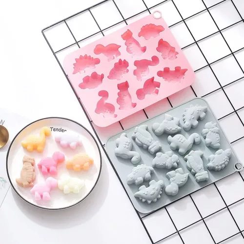 12 részes szilikon forma, mousse forma – Dinoszauruszok, dinók